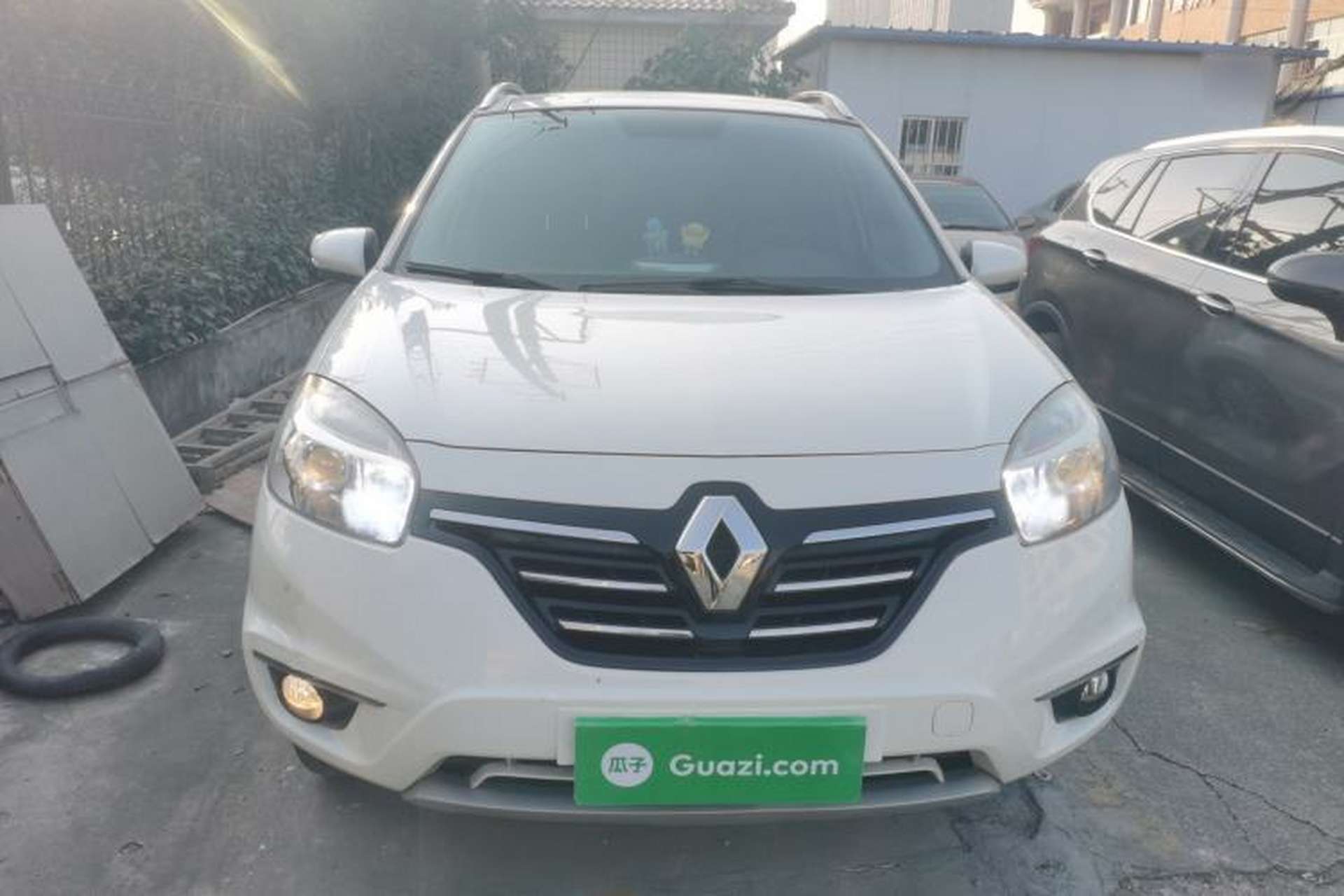 Used Renault Koleos 2014 Revised Version 2.0L Two-Wheel Drive Fashion Edition Exterior 1