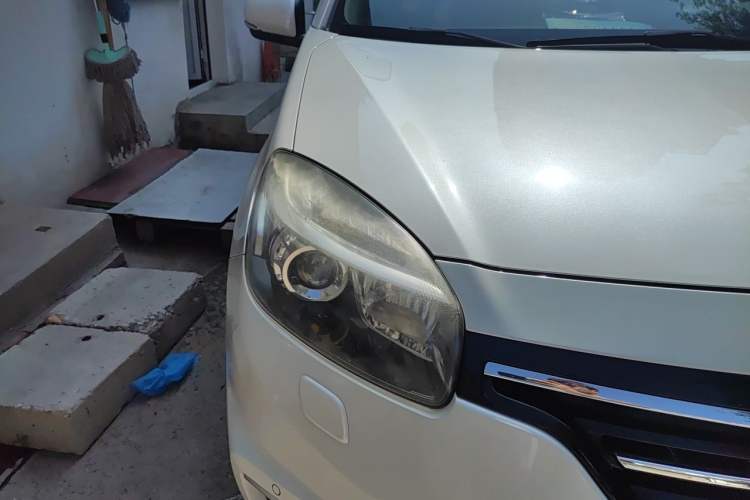 Used Renault Koleos 2014 2.5L Four-Wheel Drive Luxury Edition Exterior 3