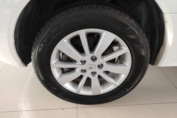 Used Renault Koleos 2014 Revised Version 2.0L Two-Wheel Drive Fashion Edition Exterior 4