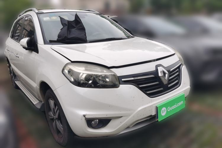 Used Renault Koleos 2014 2.5L Two-Wheel Drive Comfort Edition Front Right 45 Deg