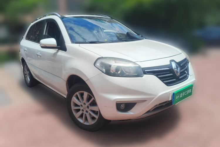Used Renault Koleos 2014 Revised Version 2.0L Two-Wheel Drive Fashion Edition Front Right 45 Deg