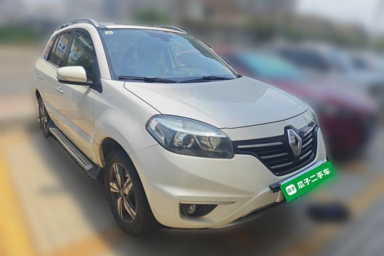 Used Renault Koleos 2014 2.5L Two-Wheel-Drive Urban Edition Front Right 45 Deg