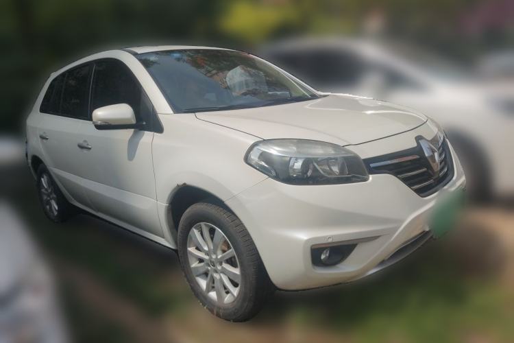 Used Renault Koleos 2014 2.0L Two-Wheel Drive Smart Edition Front Right 45 Deg
