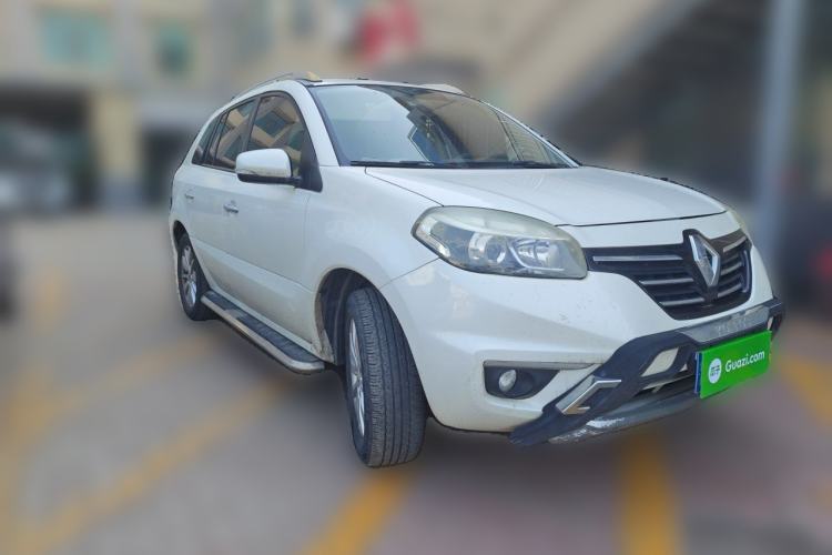 Used Renault Koleos 2014 2.0L Two-Wheel Drive Standard Edition Front Right 45 Deg