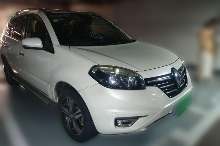 Used Renault Koleos 2014 Revised Version 2.5L Two-Wheel Drive Comfort Edition Front Right 45 Deg