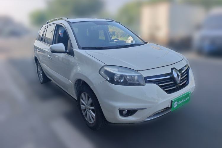 Used Renault Koleos 2014 2.0L Two-Wheel Drive Standard Edition Front Right 45 Deg