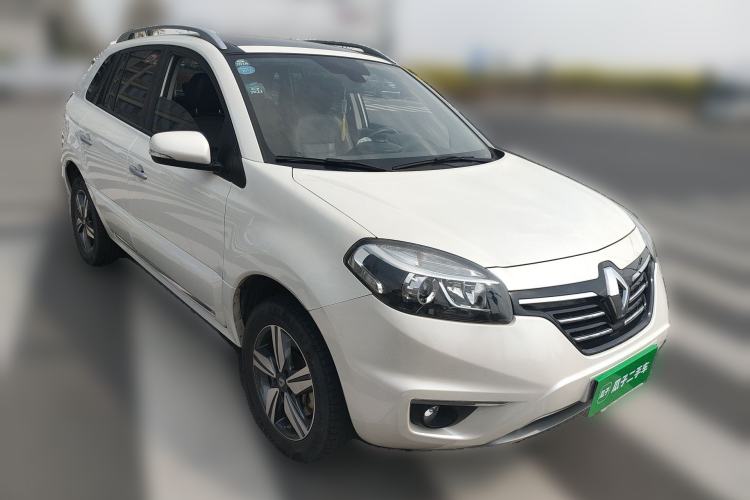 Used Renault Koleos 2014 2.0L Two-Wheel Drive Comfort Edition Front Right 45 Deg