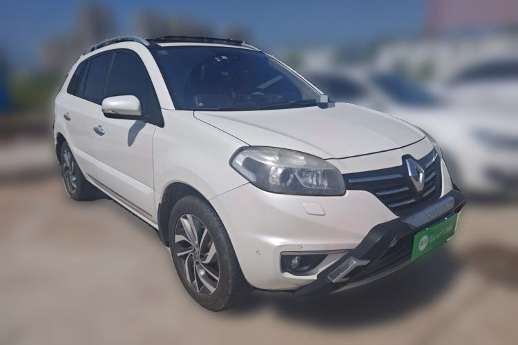 Used Renault Koleos 2014 2.5L Four-Wheel Drive Luxury Edition Front Right 45 Deg