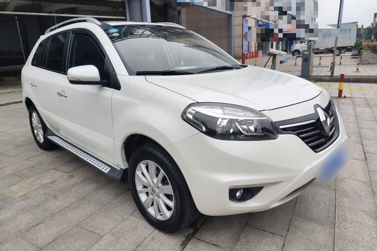 Used Renault Koleos 2014 2.0L Two-Wheel Drive Fashion Edition Front Right 45 Deg