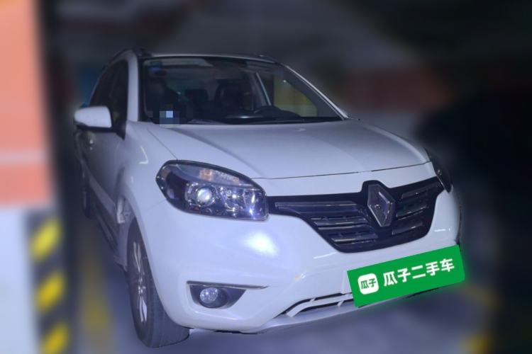 Used Renault Koleos 2014 2.0L Two-Wheel Drive Fashion Edition Front Right 45 Deg