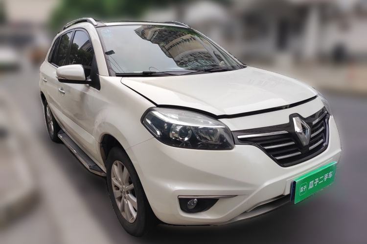 Used Renault Koleos 2014 Revised Version 2.0L Two-Wheel Drive Fashion Edition Front Right 45 Deg