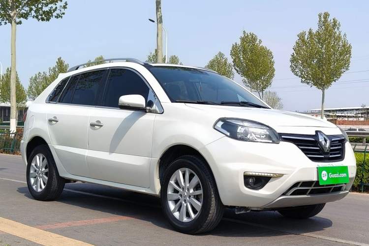 Used Renault Koleos 2014 Revised Version 2.0L Two-Wheel Drive Fashion Edition Front Right 45 Deg