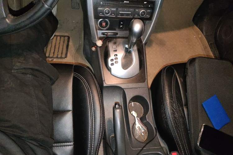 Used Renault Koleos 2014 2.0L Two-Wheel Drive Fashion Edition Gear Lever