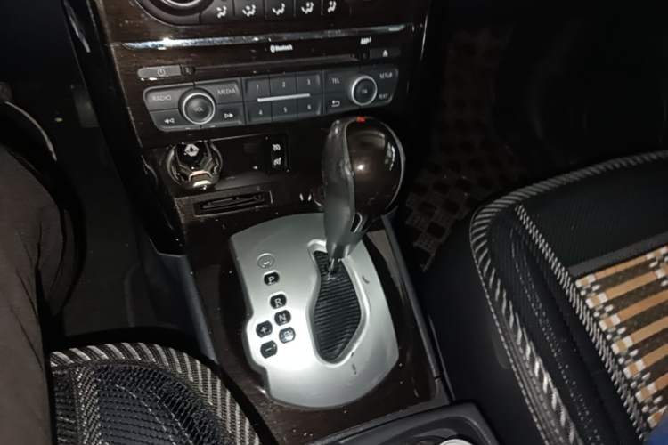 Used Renault Koleos 2014 2.5L Two-Wheel Drive Comfort Edition Gear Lever