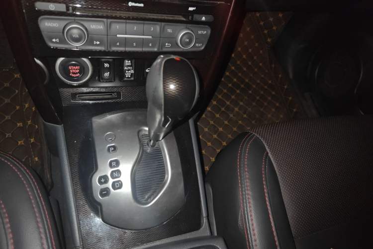 Used Renault Koleos 2014 2.5L 4x4 Sportway Edition Gear Lever