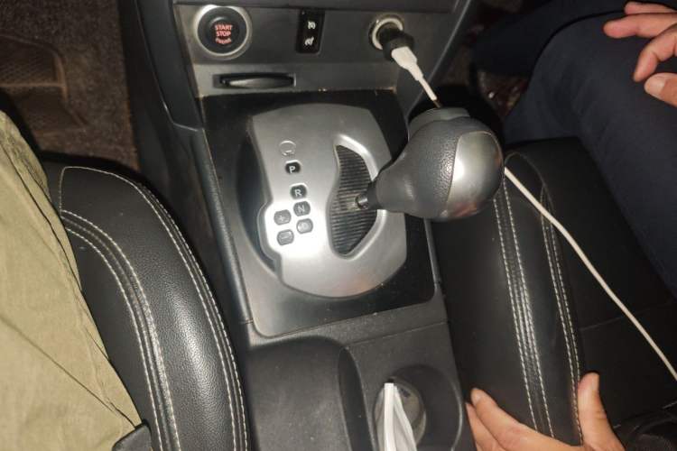 Used Renault Koleos 2014 2.0L Two-Wheel Drive Fashion Edition Gear Lever