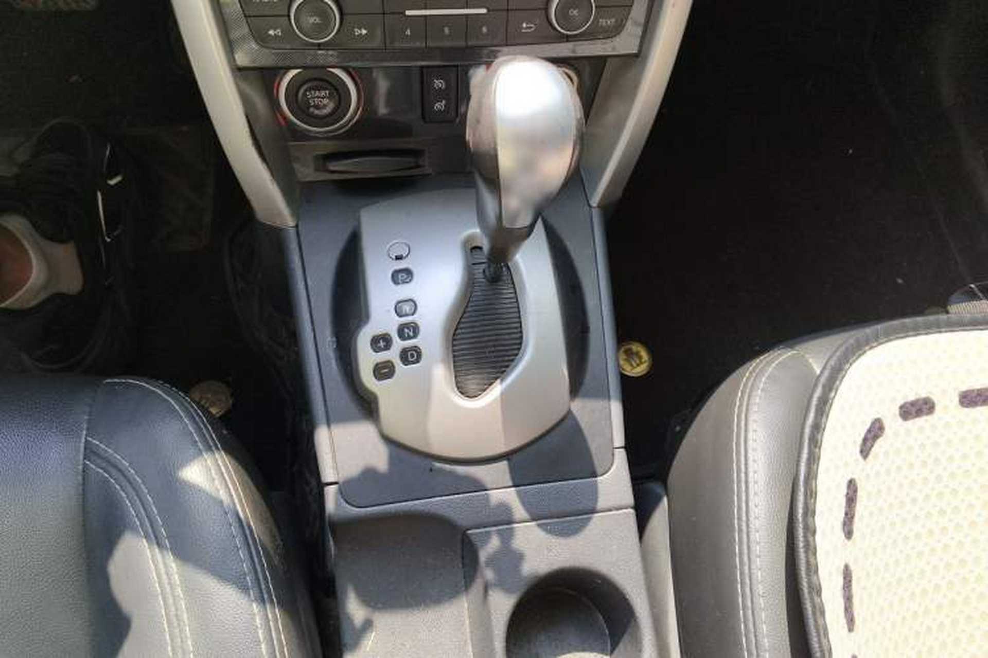 Used Renault Koleos 2014 2.0L Two-Wheel Drive Fashion Edition Gear Lever