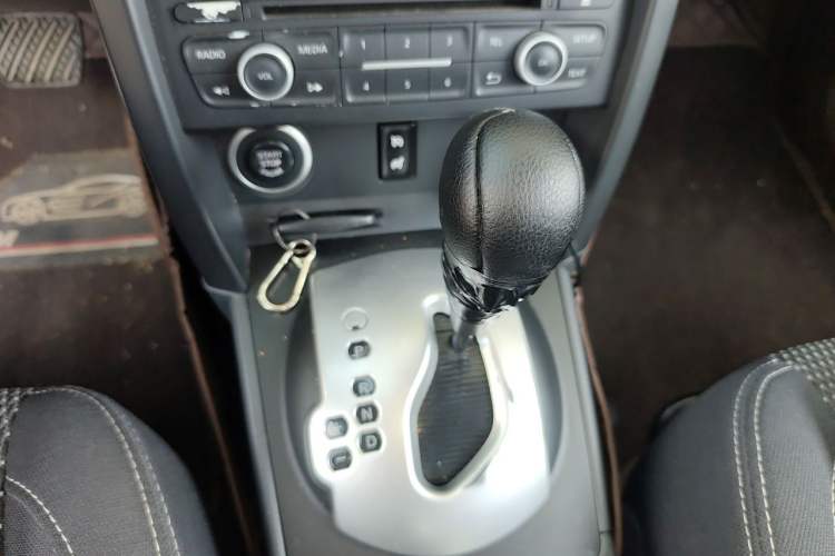 Used Renault Koleos 2014 2.0L Two-Wheel Drive Standard Edition Gear Lever