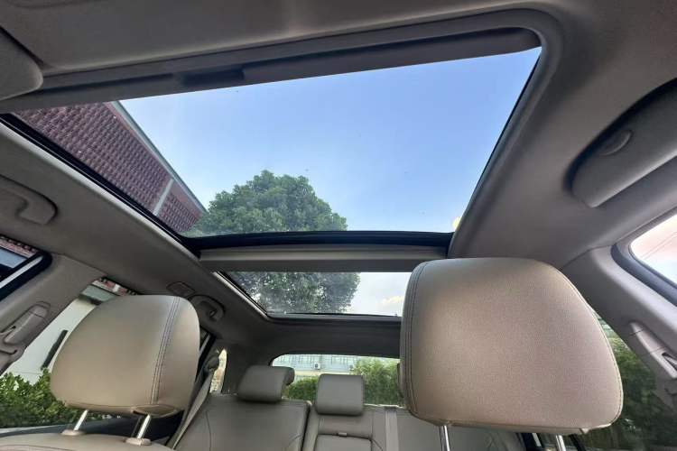 Used Renault Koleos 2014 2.5L 4x4 Comfort Edition Headliner