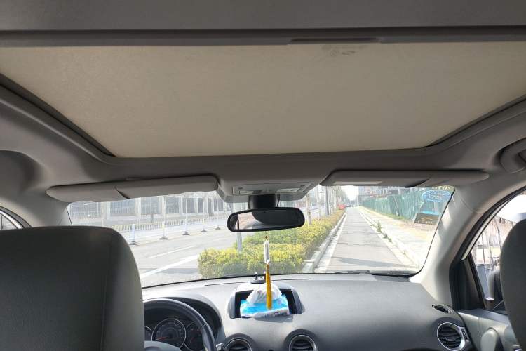 Used Renault Koleos 2014 2.0L Two-Wheel Drive Comfort Edition Headliner