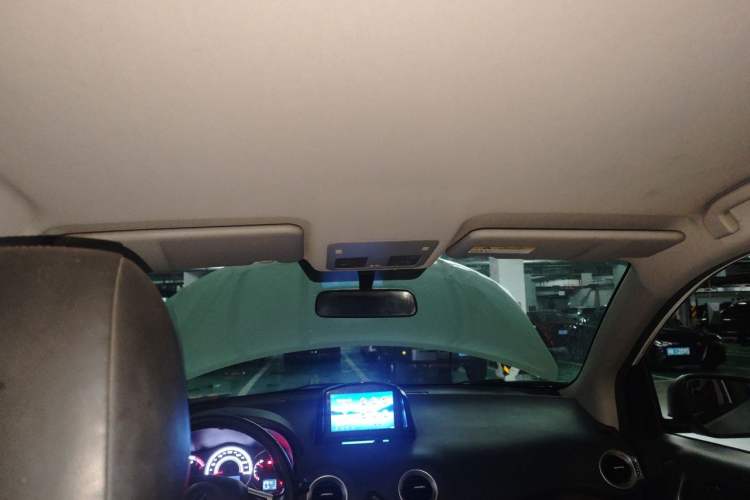 Used Renault Koleos 2014 2.0L Two-Wheel Drive Fashion Edition Headliner