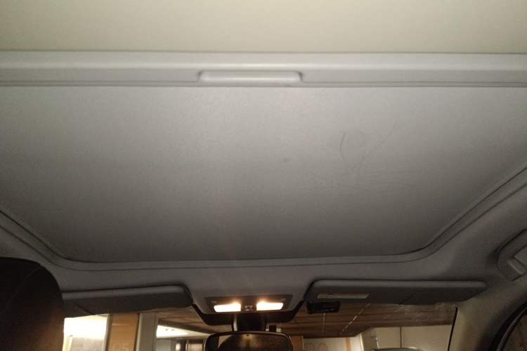 Used Renault Koleos 2014 2.5L 4x4 Comfort Edition Headliner