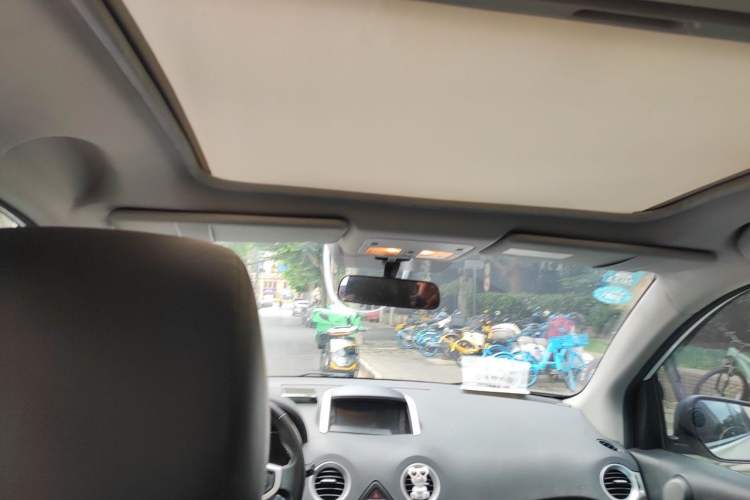 Used Renault Koleos 2014 Revised Version 2.0L Two-Wheel Drive Fashion Edition Headliner