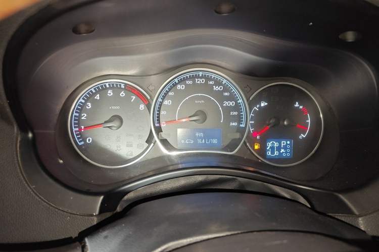 Used Renault Koleos 2014 Revised Version 2.0L Two-Wheel Drive Fashion Edition Instrument Cluster