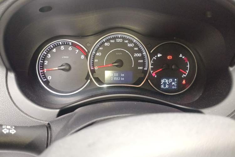 Used Renault Koleos 2014 Revised Version 2.5L Two-Wheel Drive Comfort Edition Instrument Cluster