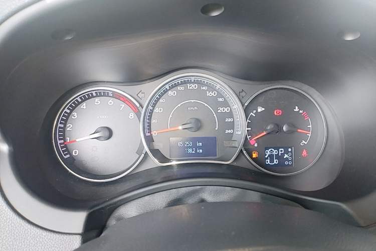 Used Renault Koleos 2014 2.0L Two-Wheel Drive Comfort Edition Instrument Cluster