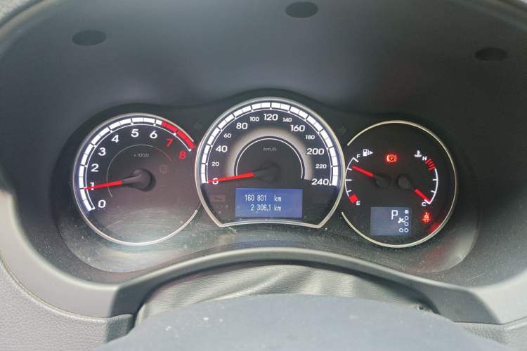 Used Renault Koleos 2014 Revised Version 2.0L Two-Wheel Drive Fashion Edition Instrument Cluster
