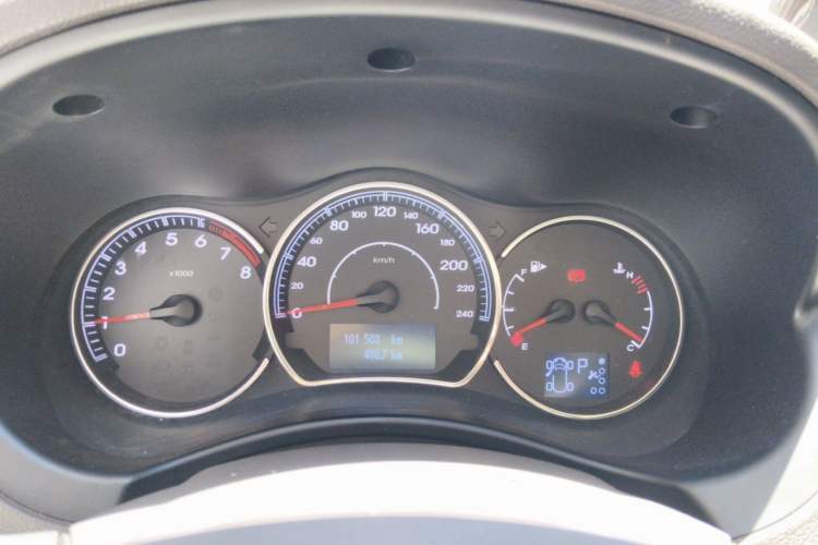 Used Renault Koleos 2014 Revised Version 2.5L Two-Wheel Drive Comfort Edition Instrument Cluster