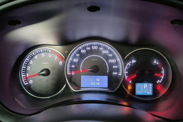 Used Renault Koleos 2014 Revised Version 2.0L Two-Wheel Drive Fashion Edition Instrument Cluster