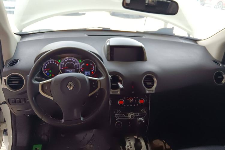 Used Renault Koleos 2014 Revised Version 2.5L Two-Wheel Drive Comfort Edition Interior 2