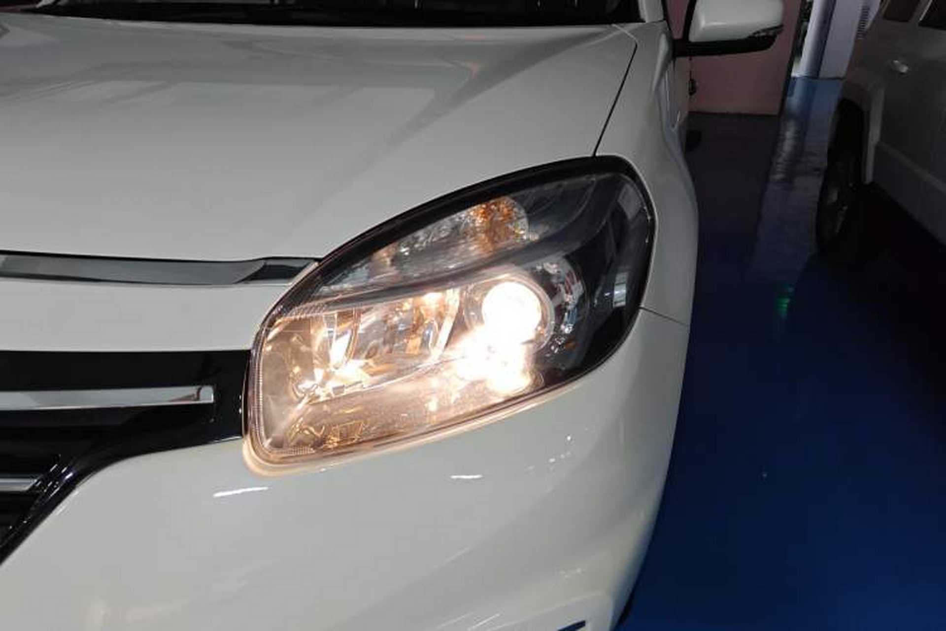 Used Renault Koleos 2014 2.5L Two-Wheel Drive Comfort Edition Left Front Headlight
