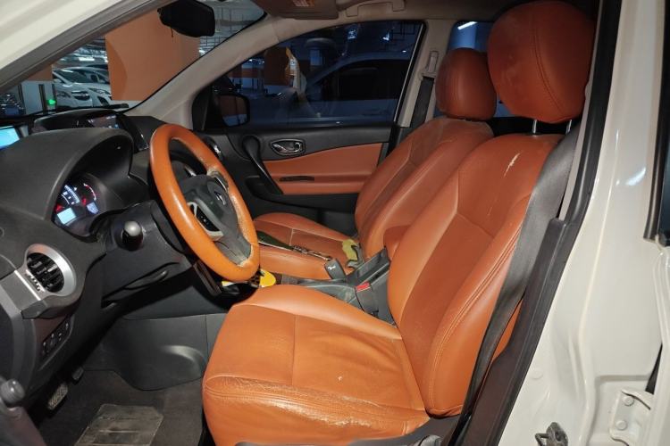 Used Renault Koleos 2014 Revised Version 2.0L Two-Wheel Drive Fashion Edition Left Front Seat