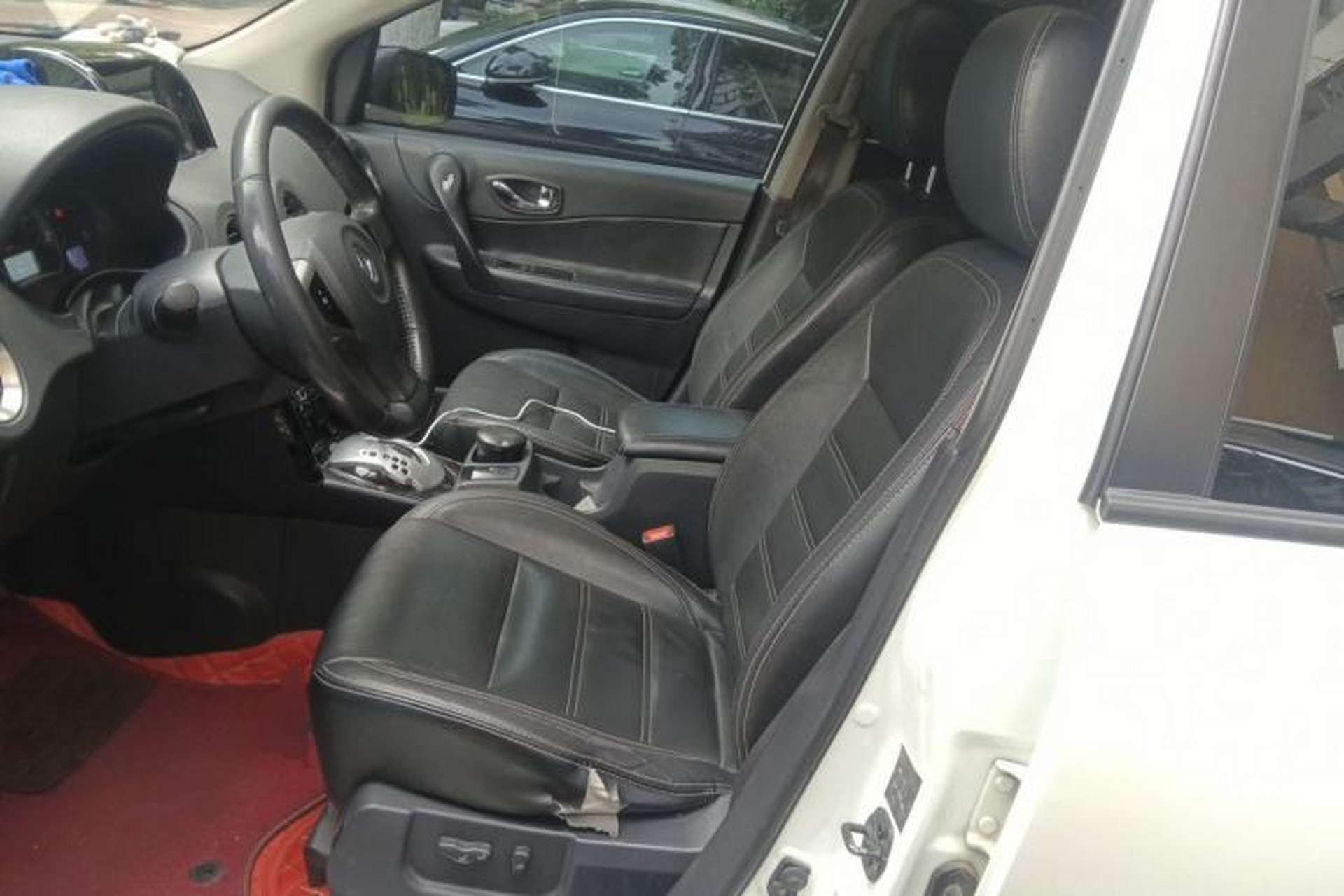 Used Renault Koleos 2014 Revised Version 2.5L Two-Wheel Drive Comfort Edition Left Front Seat