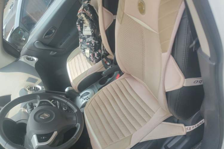 Used Renault Koleos 2014 2.0L Two-Wheel Drive Smart Edition Left Front Seat