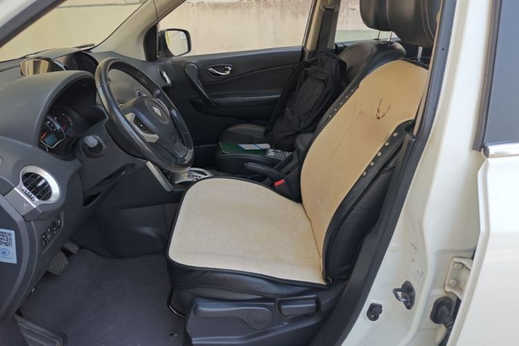 Used Renault Koleos 2014 Revised Version 2.0L Two-Wheel Drive Fashion Edition Left Front Seat