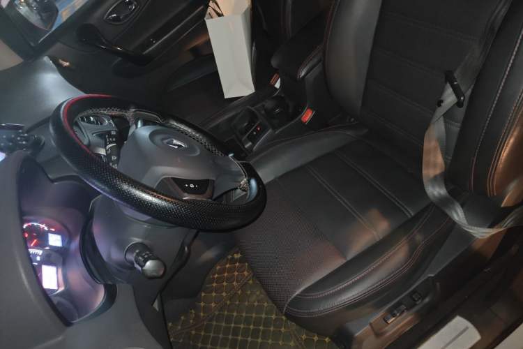 Used Renault Koleos 2014 2.5L 4x4 Sportway Edition Left Front Seat