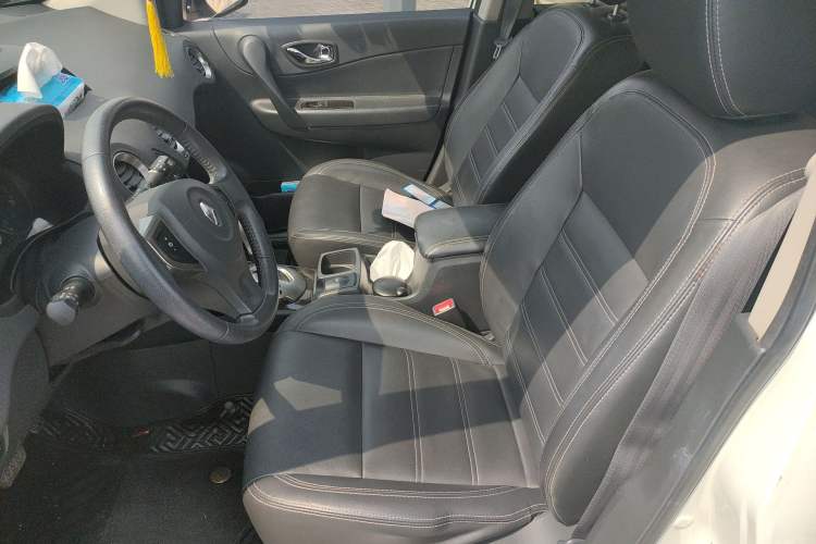 Used Renault Koleos 2014 2.0L Two-Wheel Drive Comfort Edition Left Front Seat