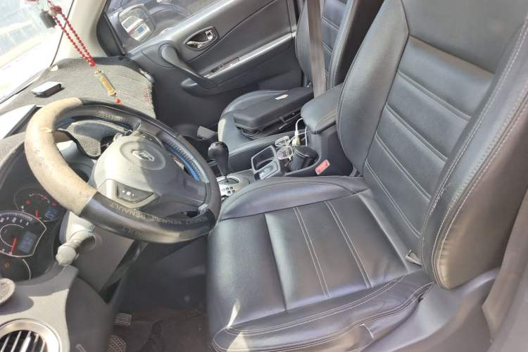 Used Renault Koleos 2014 2.0L Two-Wheel Drive Comfort Edition Left Front Seat