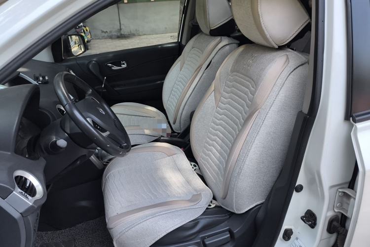 Used Renault Koleos 2014 Revised Version 2.0L Two-Wheel Drive Fashion Edition Left Front Seat