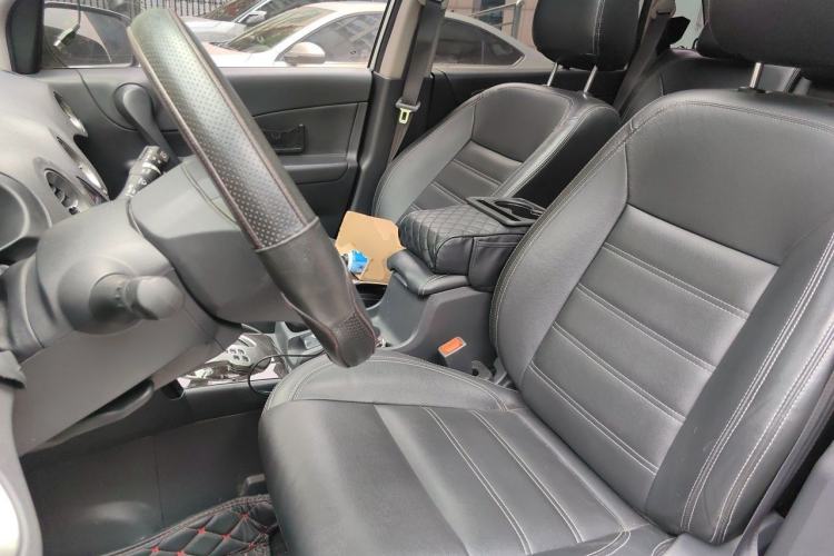 Used Renault Koleos 2014 Revised Version 2.5L Two-Wheel Drive Comfort Edition Left Front Seat