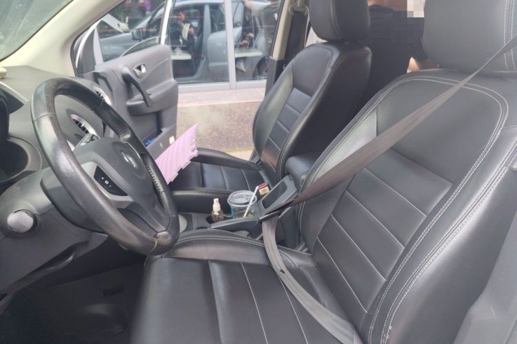 Used Renault Koleos 2014 Revised Version 2.0L Two-Wheel Drive Fashion Edition Left Front Seat