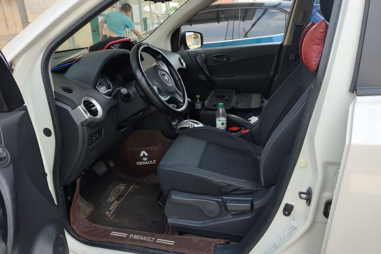 Used Renault Koleos 2014 2.0L Two-Wheel Drive Standard Edition Left Front Seat
