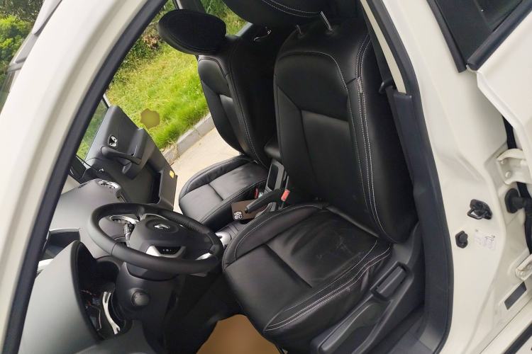 Used Renault Koleos 2014 2.0L Two-Wheel Drive Fashion Edition Left Front Seat