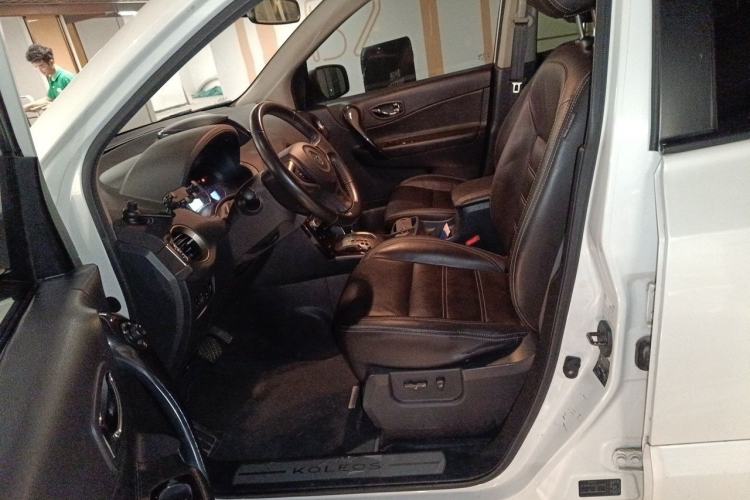 Used Renault Koleos 2014 2.5L 4x4 Comfort Edition Left Front Seat
