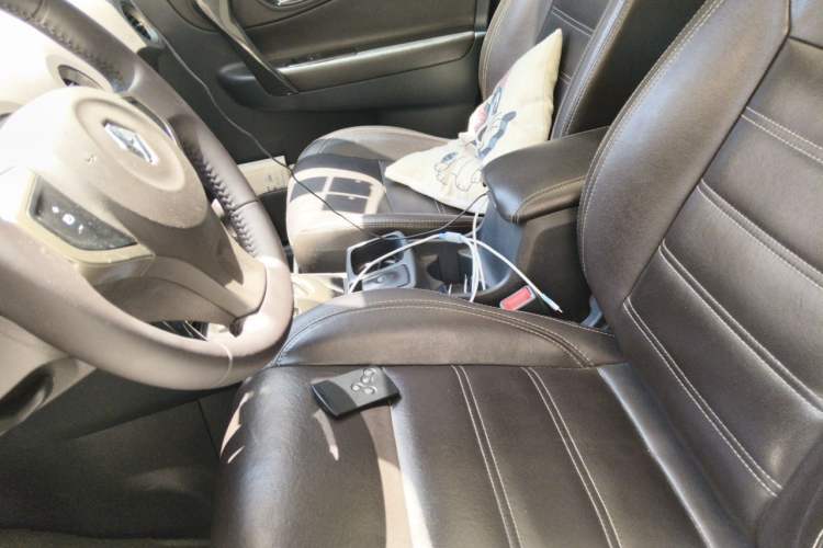 Used Renault Koleos 2014 Revised Version 2.5L Two-Wheel Drive Comfort Edition Left Front Seat