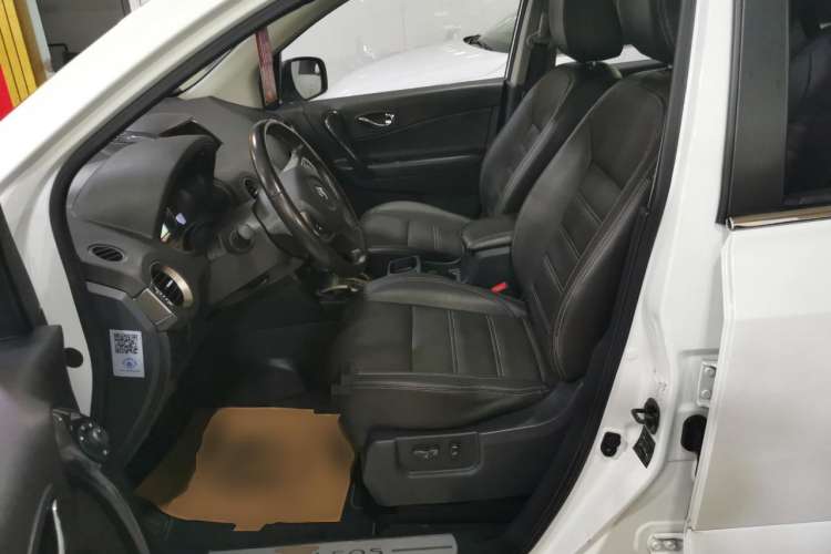 Used Renault Koleos 2014 2.0L Two-Wheel Drive Comfort Edition Left Front Seat